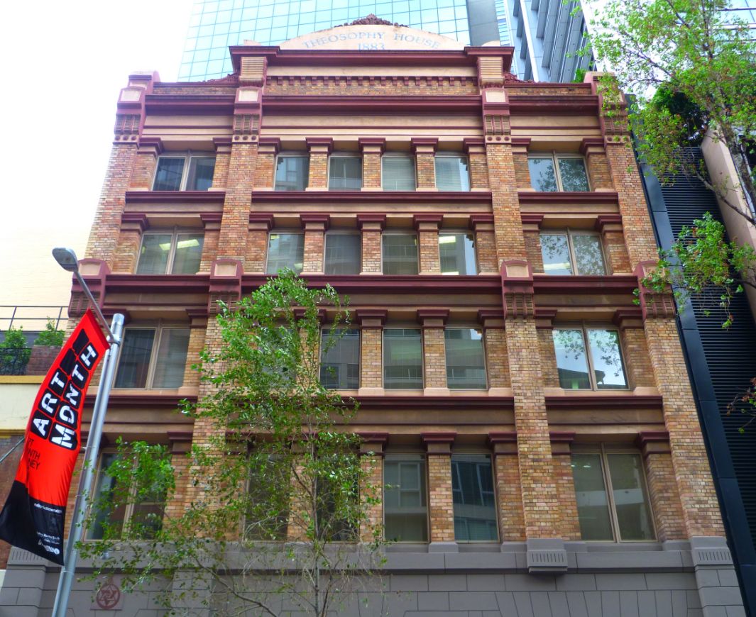 482 Kent St